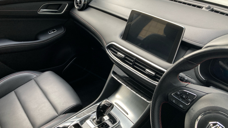 MG HS 1.5 T-GDI PHEV SE 5dr Auto Hatchback